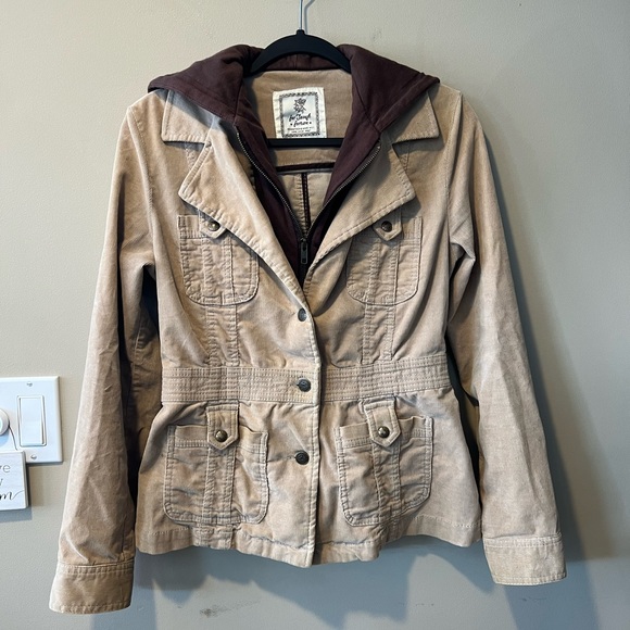 For Joseph Fortune Ladies Beige Corduroy Jacket with attached Brown Hood - Picture 6 of 6